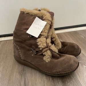 Winter comfy boots